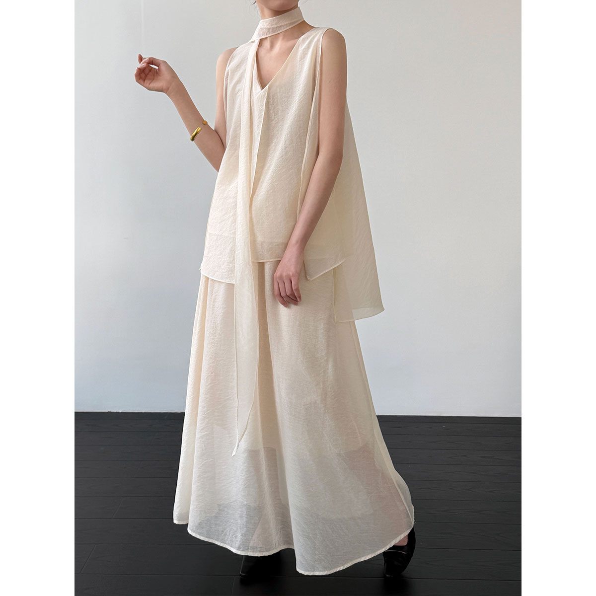 Women'S Fashion Trends Spring 2026 - Completo da donna 2026: Blusa senza