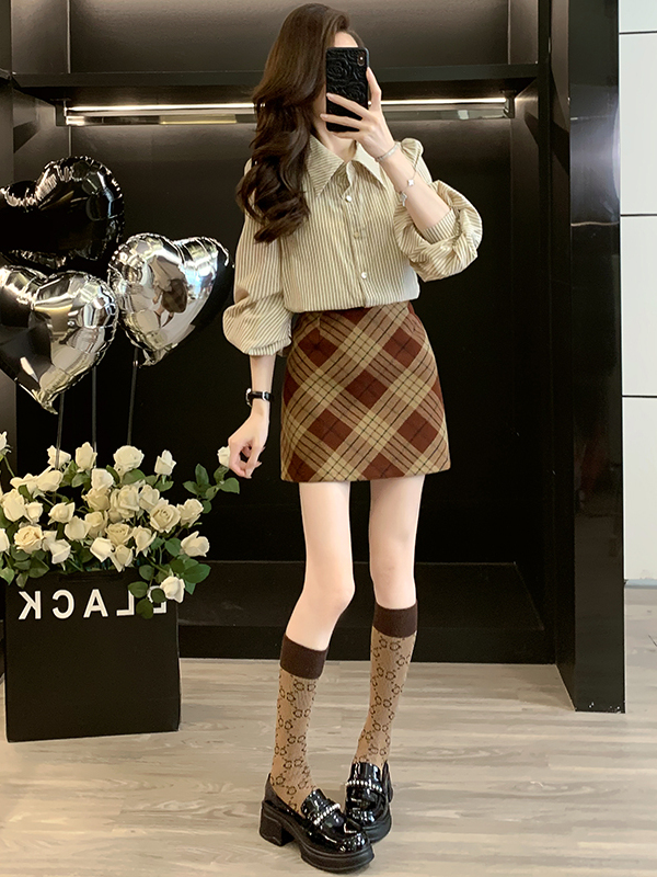 Women Fashion Online - Set due pezzi con camicia a