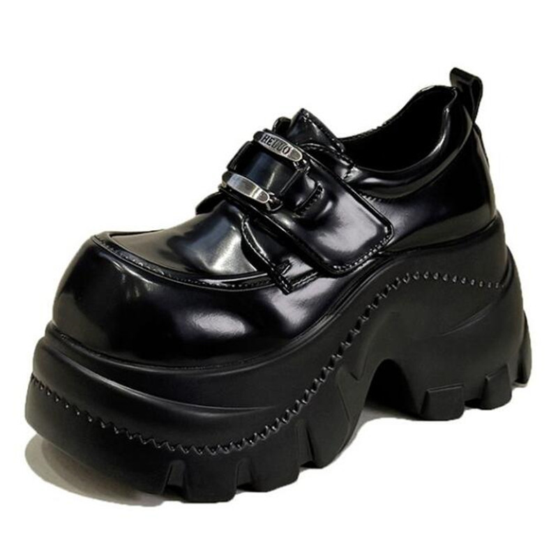 Nuove Scarpe da Donna con Plat - Women'S Fashion Trends Spring 2026 recensione e prezzo