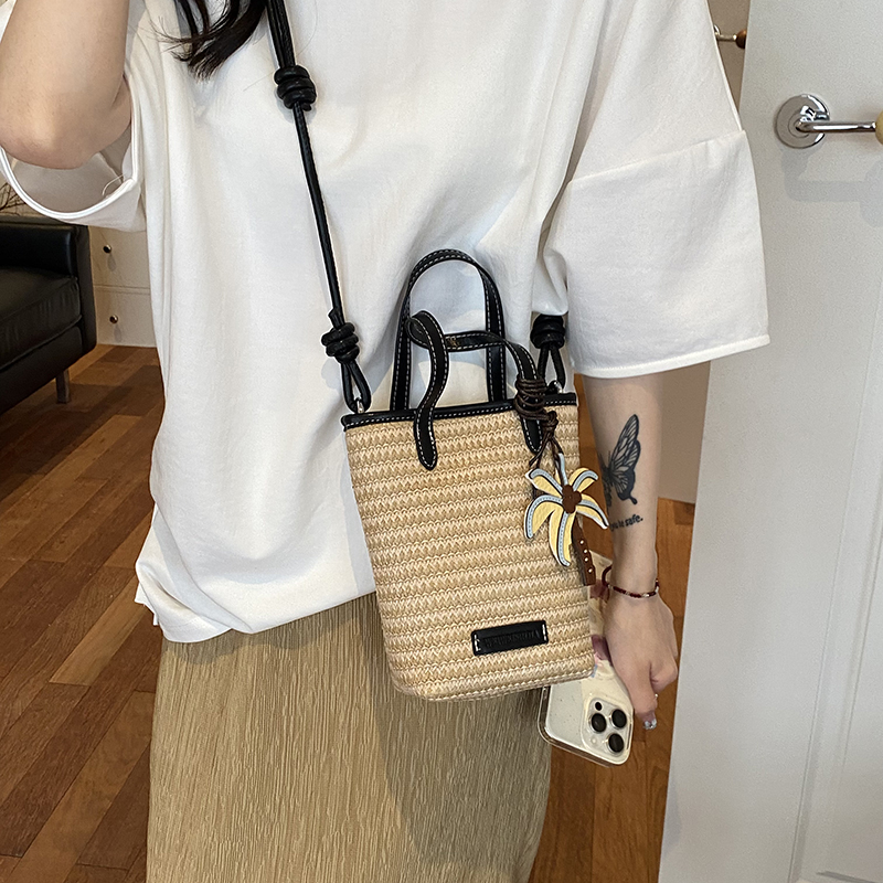 Borsa a secchiello mini in pag - Women'S Fashion Trends Spring 2026 recensione e prezzo